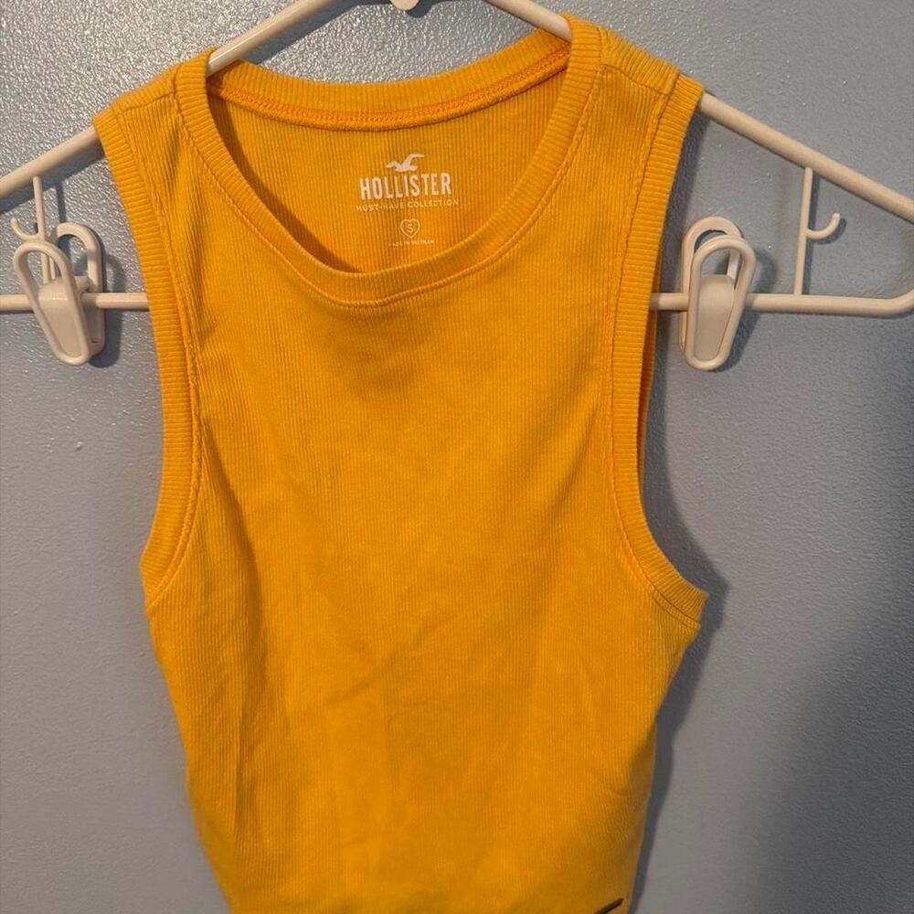 Bundle of size small tank tops